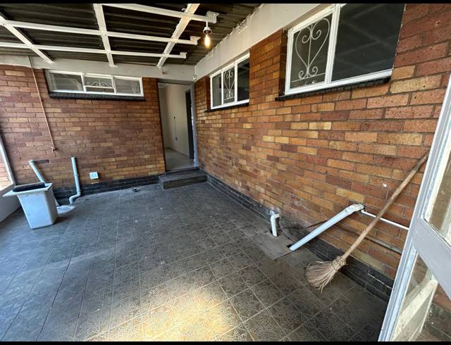 4 BEDROOM FREESTANDING FOR SALE IN CASON
